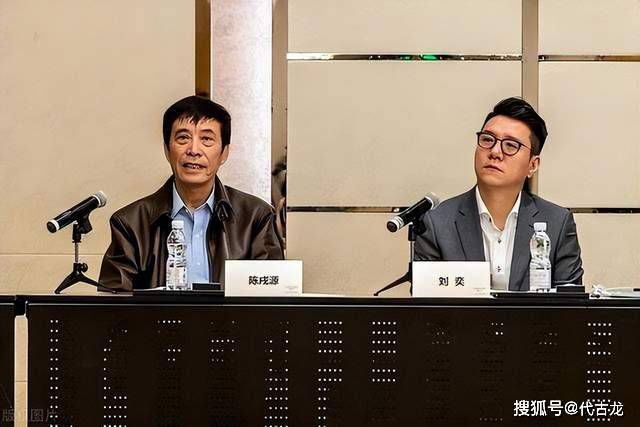 毛利兰被扒开腿做同人