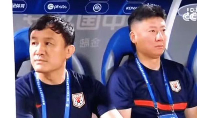 亚洲三级自拍